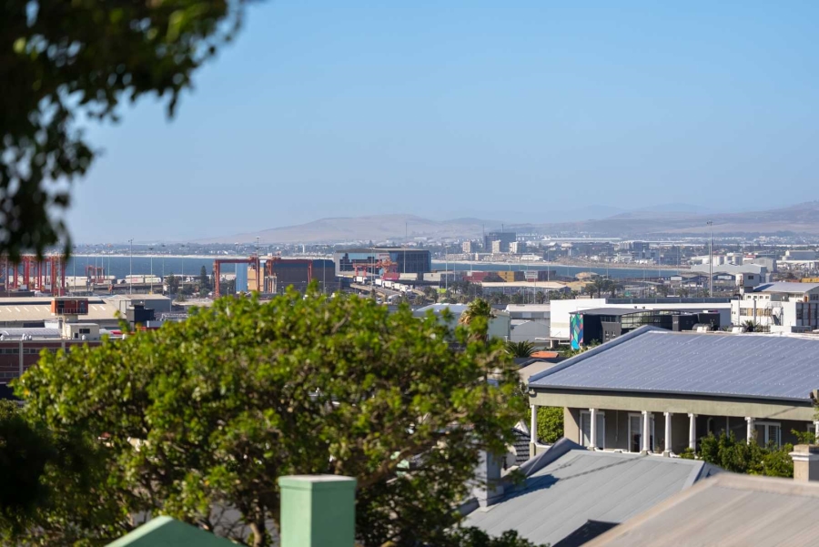 4 Bedroom Property for Sale in Woodstock Western Cape